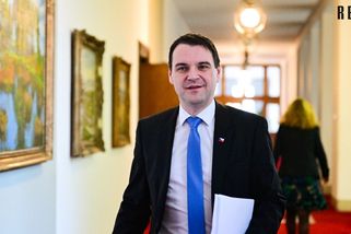 Martin Bartkovský: Exhibování místo reálné práce. Macinkův aktivismus začíná být skutečně nedůstojný